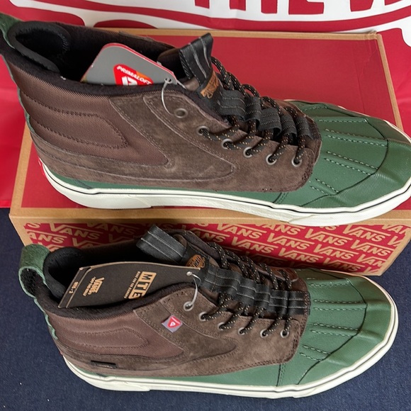 Vans Sk8-Hi Del Pat
Brown/Green
VNOA5JMNBGS
WMNS boots MTE - Picture 4 of 16